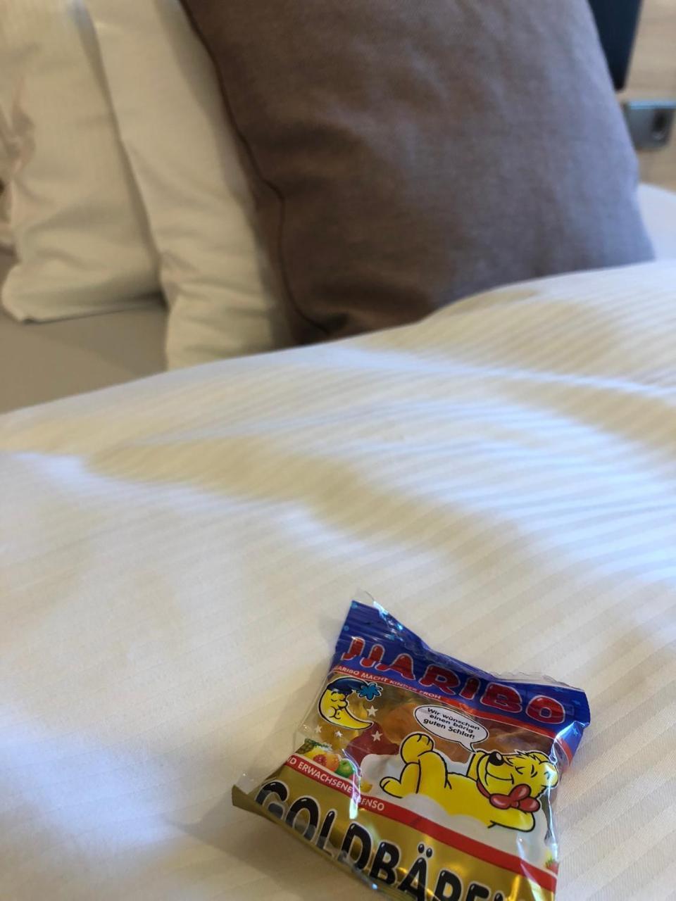 אהינגן Hotel „Zur Linde“ מראה חיצוני תמונה